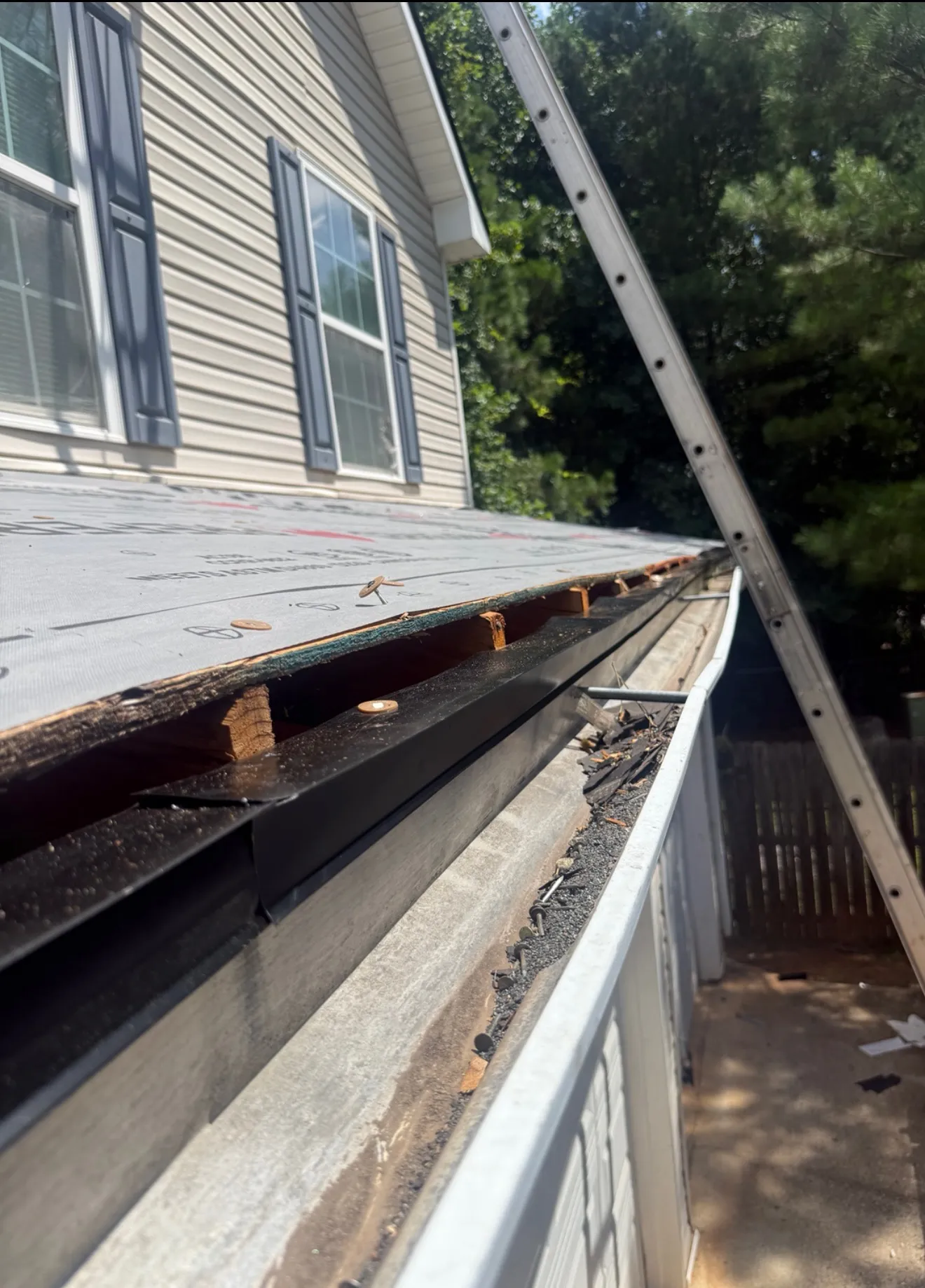 Gap Between Your Roof Decking and Fascia? Here Is What It Means for Older Decatur, GA Homes image