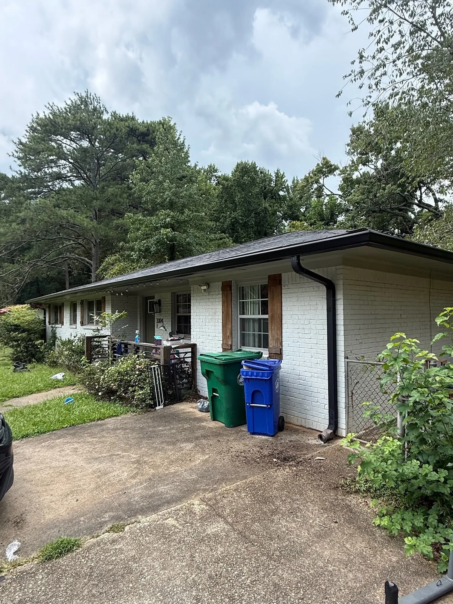 Roof, Fascia, Soffit and Gutter Repair in Decatur, GA 30032 image